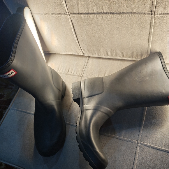 HUNTER Charcoal Rain Boots - Picture 7 of 8